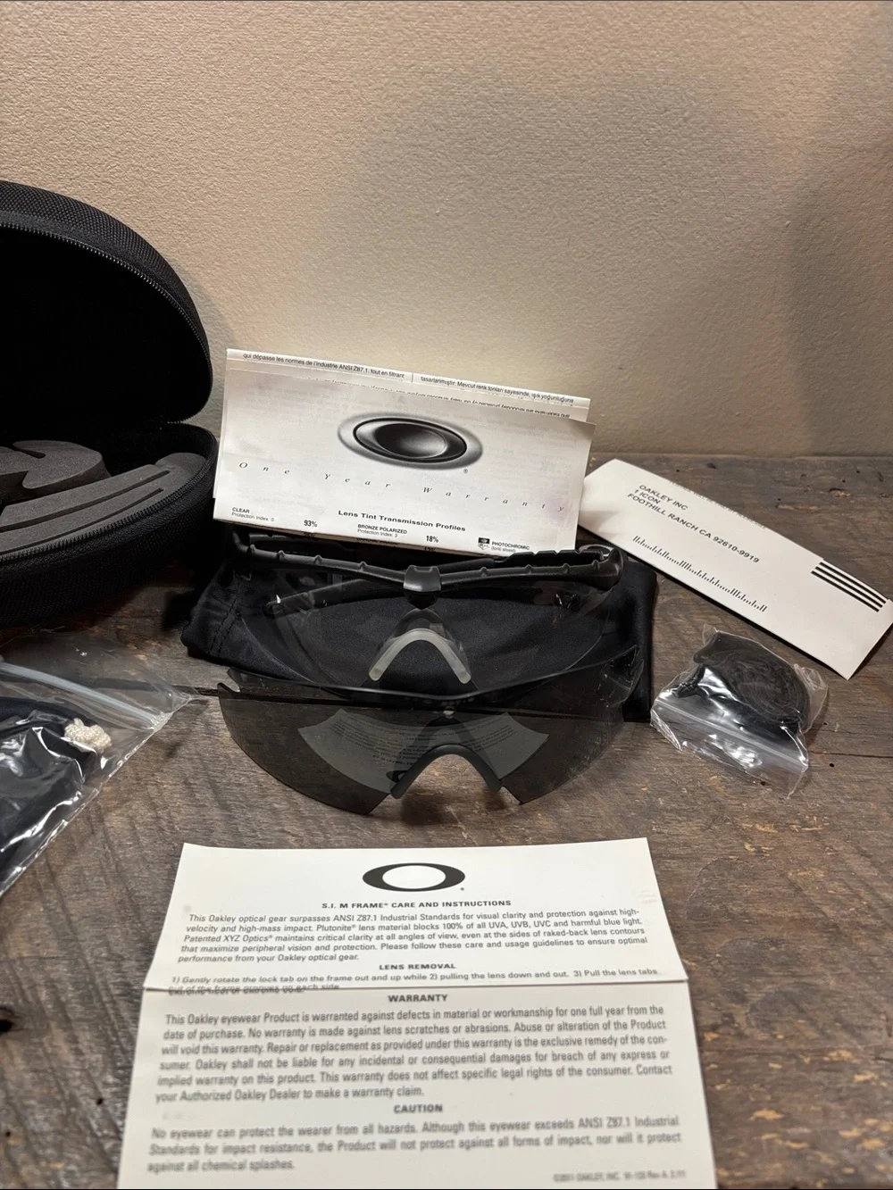 Oakley SIM Ballistic clear and Black Shield-Style Tactical Sunglasses with Case